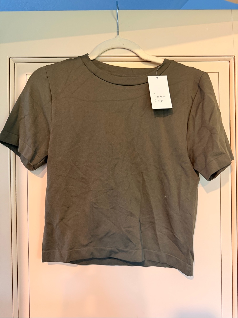 Olive Green Cropped Tee NWT